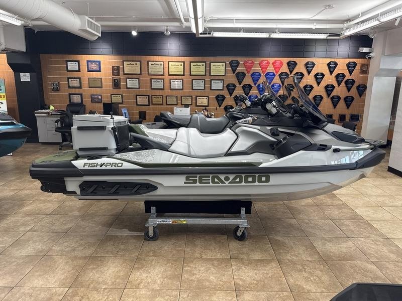 Buy 2025 Sea-Doo FishPro Apex 300 - Image 3