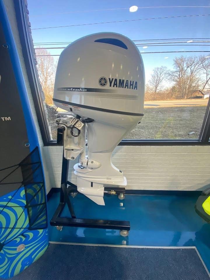Buy Yamaha 115hp White Outboards | Remote Mechanical, 25" Shaft | F115XB2 - Image 2