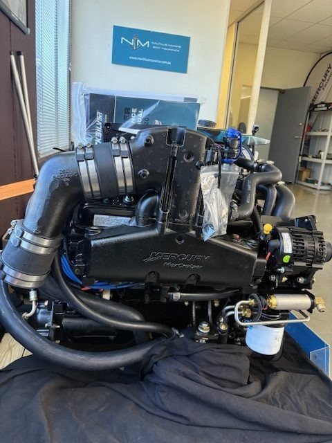 Buy Mercury MerCruiser® Quicksilver 350 MPI Bravo Engine - Image 4