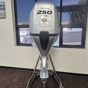 Honda 250hp Outboard iST Engine | BF250DUCDA | Scratch & Dent