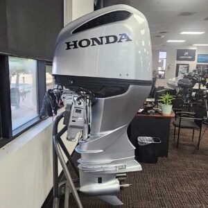 Honda 250hp Outboard iST Engine | BF250DUCDA | Scratch & Dent