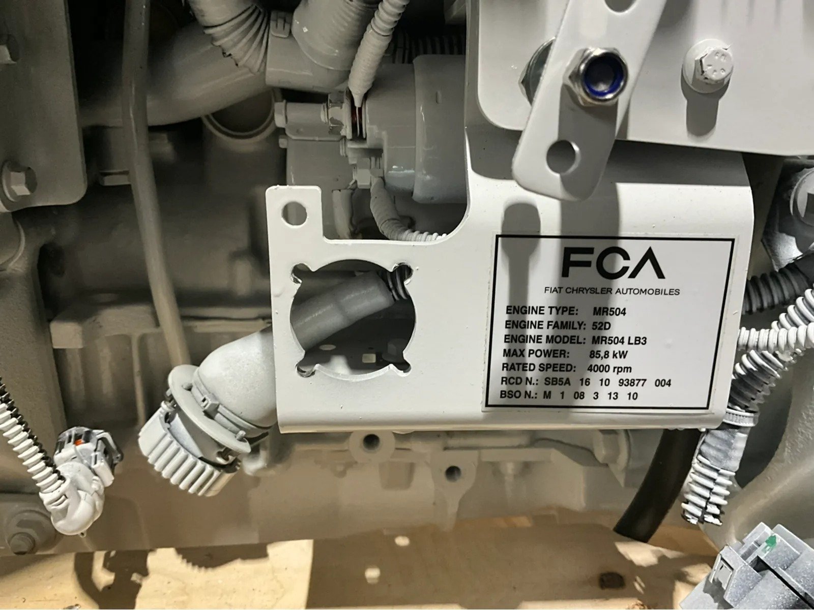 Mercury 115HP 2.0L diesel inboard Engine - Image 7