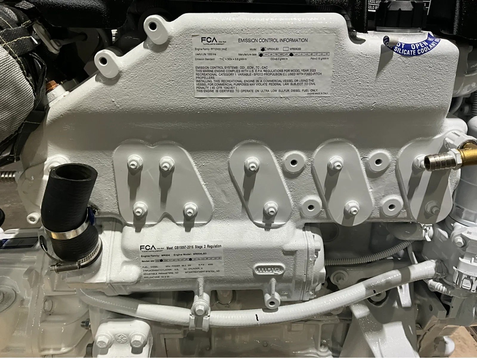 Mercury 115HP 2.0L diesel inboard Engine - Image 8