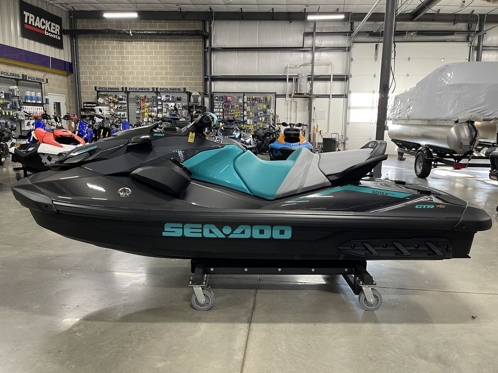 2026 Sea Doo GTR 230
